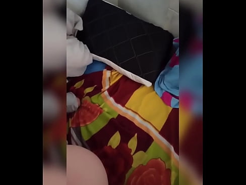 ❤️ Minu toakaaslane jääb üksi koju, sest tema abikaasa läheb puhkusele ja ma kasutan võimalust teda nussida ja täita tema perse piimaga ️ Pornovideo at us et.loanworld.top ❤